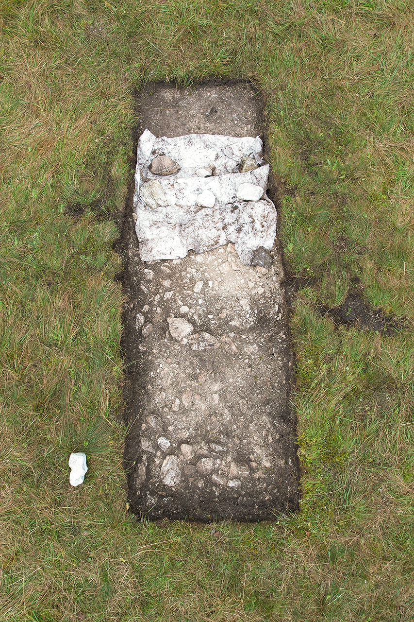 Felt covered retaining wall in the TJ 1 test excavation before backfill, 16 October 2024, photo by Uroš Košir – Avgusta, d. o. o.